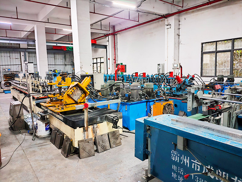 轻钢龙骨厂生产机器